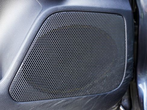 Used 2020 Toyota Tacoma SR5 w/ Phone Cable & Charge Package image 19