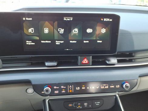 New 2026 Kia Carnival EX FWD image 18