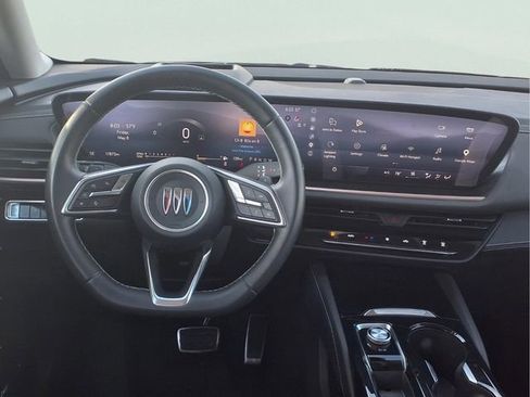 Certified 2025 Buick Envision Sport Touring AWD/4WD image 4