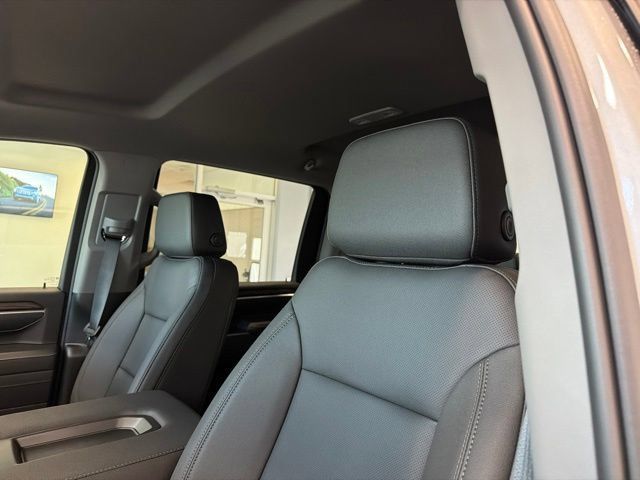 New 2026 GMC Sierra 3500 SLT AWD/4WD image 20