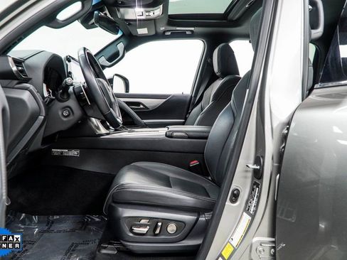 Used 2023 Lexus LX 600 F Sport w/ Accessory Package (Z1) AWD/4WD image 41