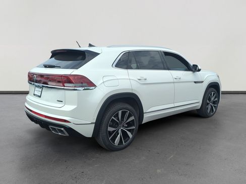 New 2026 Volkswagen Atlas Cross Sport SEL Premium R-Line image 5