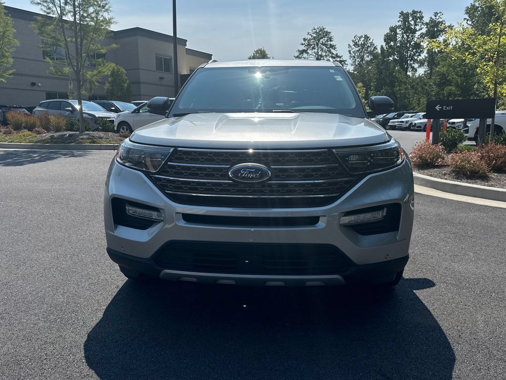 Used 2022 Ford Explorer King Ranch w/ Technology Package AWD/4WD image 2