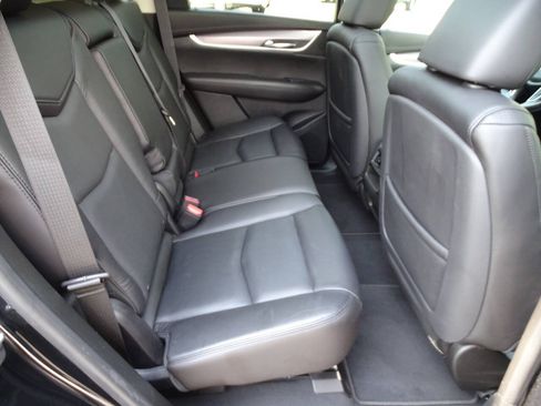 Used 2017 Cadillac XT5 AWD Luxury image 47