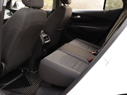 Used 2024 Chevrolet Equinox LT image 23