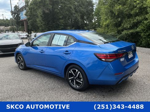 Used 2024 Nissan Sentra SV FWD image 3