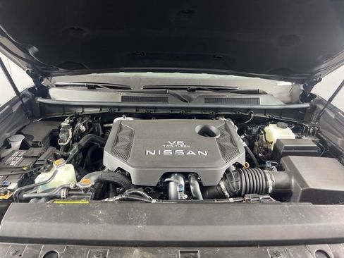 New 2025 Nissan Armada SL w/ Captain's Chari Seat Package AWD/4WD image 3