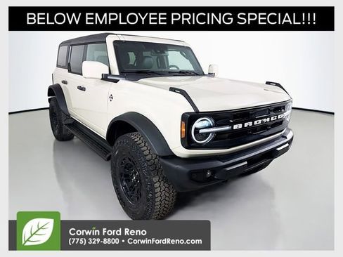 New 2026 Ford Bronco Outer Banks w/ Sasquatch Package AWD/4WD image 1