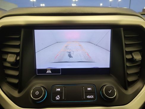 Certified 2023 GMC Acadia SLT image 12