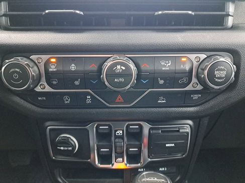 New 2026 Jeep Gladiator Sport image 22