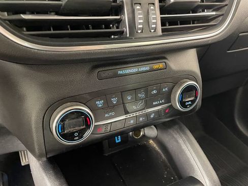 Certified 2020 Ford Escape Titanium AWD/4WD image 8
