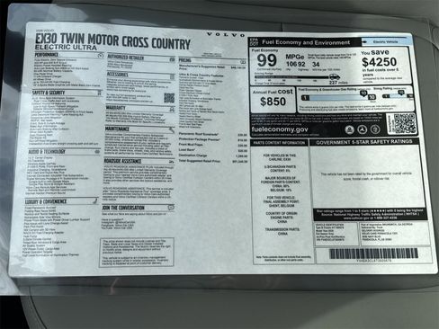 New 2026 Volvo EX30 Cross Country Ultra w/ Protection Package Premier AWD/4WD image 31