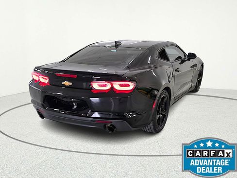 Used 2020 Chevrolet Camaro LT image 6