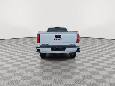 Used 2019 GMC Sierra 2500 Denali w/ Suspension Package, Off-Road AWD/4WD image 13