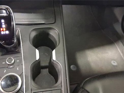 Used 2022 Cadillac XT4 Premium Luxury w/ Safety Alert Package image 33