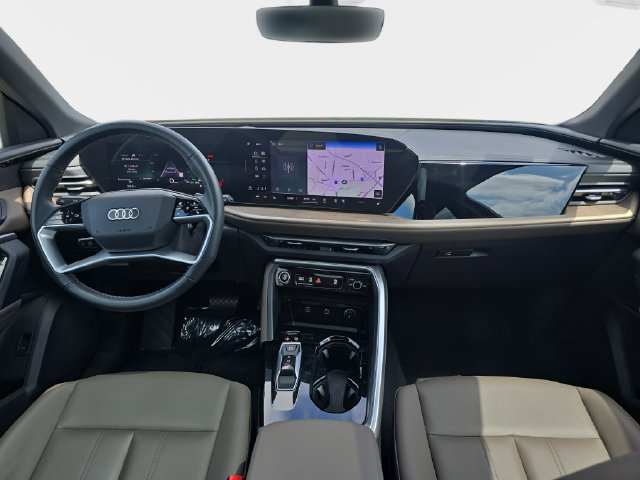 Used 2025 Audi Q5 Premium w/ Convenience Package AWD/4WD image 10