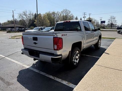 Used 2017 Chevrolet Silverado 1500 LTZ Z71 w/ LTZ Plus Package AWD/4WD image 5