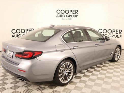 Used 2023 BMW 530e w/ Premium Package image 23