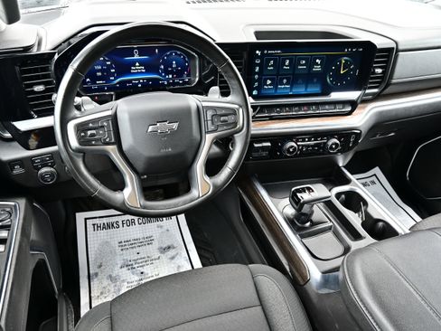 Used 2024 Chevrolet Silverado 1500 LT Trail Boss w/ Protection Package AWD/4WD image 24