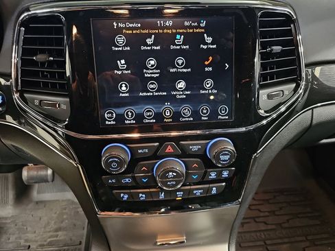 Used 2019 Jeep Grand Cherokee Trailhawk AWD/4WD image 23