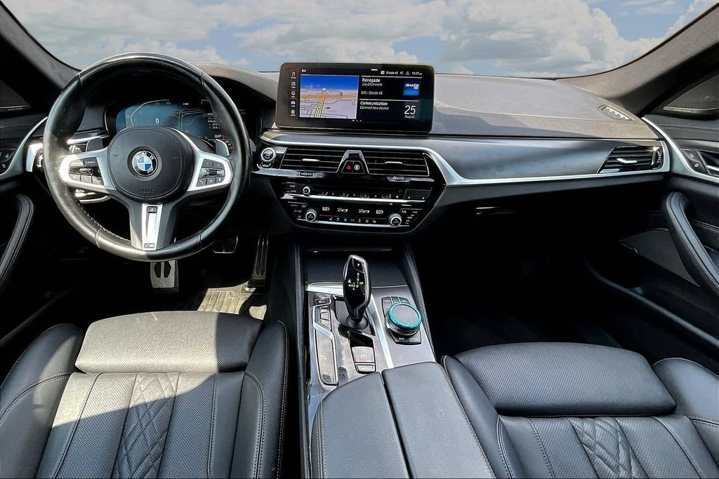Used 2023 BMW 530i w/ M Sport Package RWD image 7