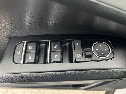 Used 2025 Kia Soul LX image 26