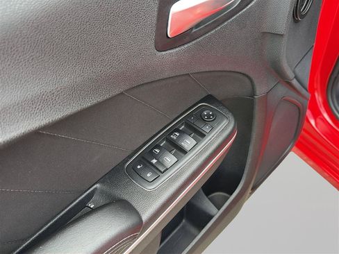 Used 2018 Dodge Charger GT AWD/4WD image 15