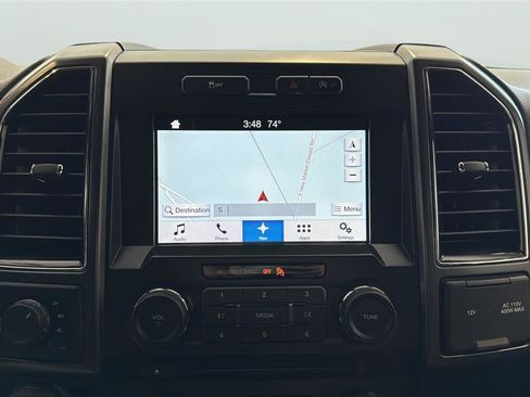 Used 2017 Ford F150 XLT w/ Equipment Group 302A Luxury AWD/4WD image 19