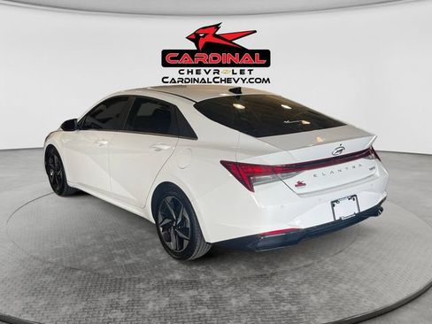 Used 2023 Hyundai Elantra Limited w/ Cargo Package FWD image 5