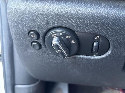 Used 2019 MINI Cooper S FWD image 24