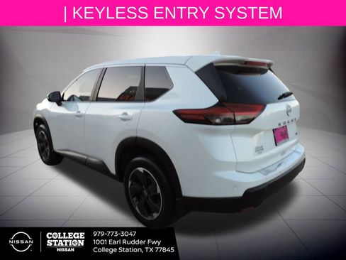 Certified 2024 Nissan Rogue SV image 6