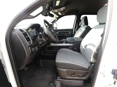 Used 2024 RAM 2500 Big Horn w/ Safety Group AWD/4WD image 13