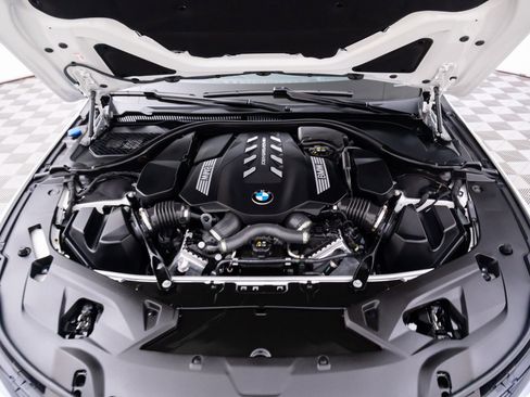 Certified 2025 BMW M850i xDrive Coupe image 31