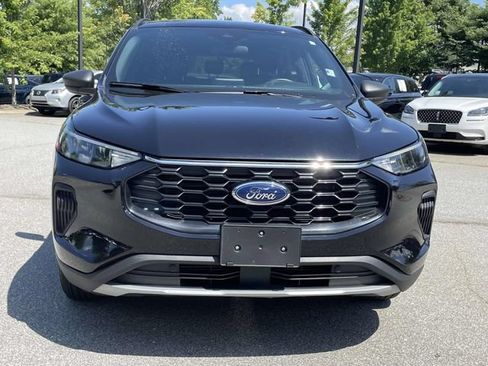 Certified 2025 Ford Escape ST-Line AWD/4WD image 8