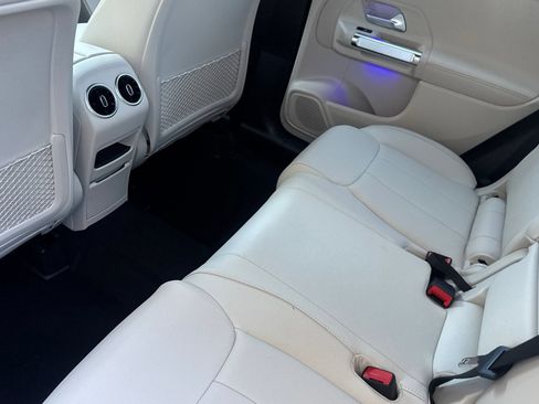 New 2025 Mercedes-Benz GLB 250 250 image 20