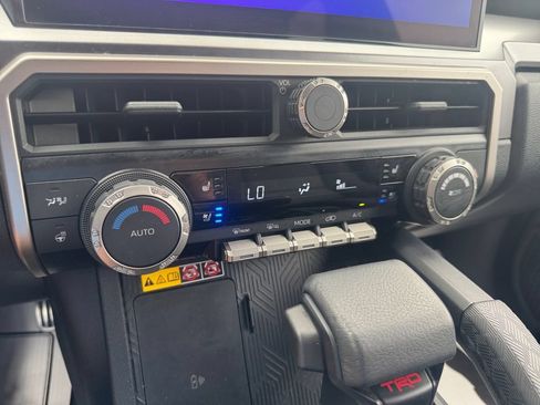 Used 2025 Toyota 4Runner TRD Sport Premium w/ Tow Technology Package AWD/4WD image 19