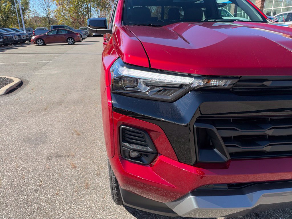 New 2026 Chevrolet Colorado Z71 w/ Technology Package AWD/4WD image 3