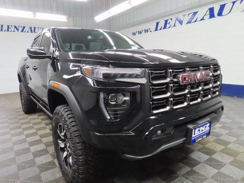Used 2024 GMC Canyon AT4X image 3
