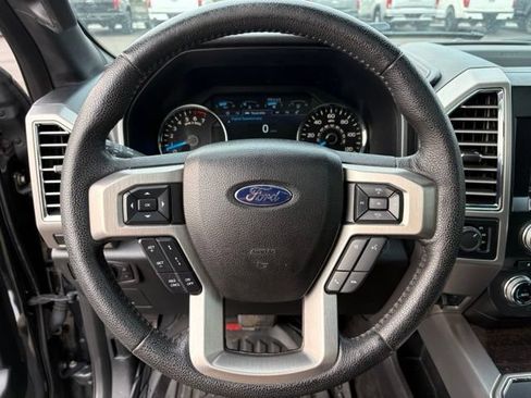 Used 2015 Ford F150 Platinum w/ Equipment Group 701A Luxury AWD/4WD image 21