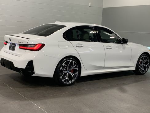 Used 2026 BMW 330i Sedan w/ M Sport Package RWD image 8