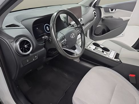 Used 2023 Hyundai Kona SEL FWD image 12
