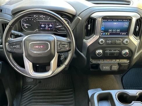 Used 2020 GMC Sierra 1500 SLE w/ X31 Off-Road Package image 16