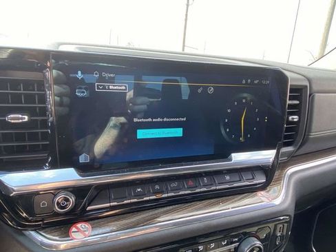 Used 2025 Chevrolet Silverado 1500 LT image 17