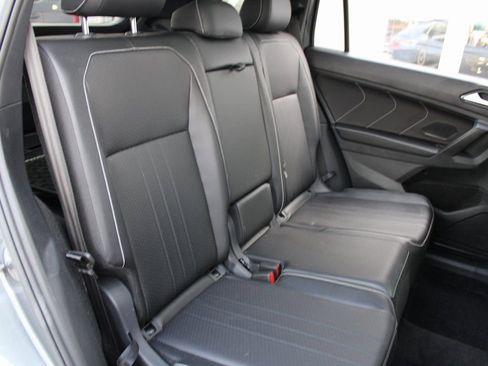 Certified 2024 Volkswagen Tiguan SE R-Line image 25