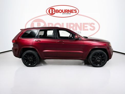 Used 2021 Jeep Grand Cherokee Laredo X AWD/4WD image 12