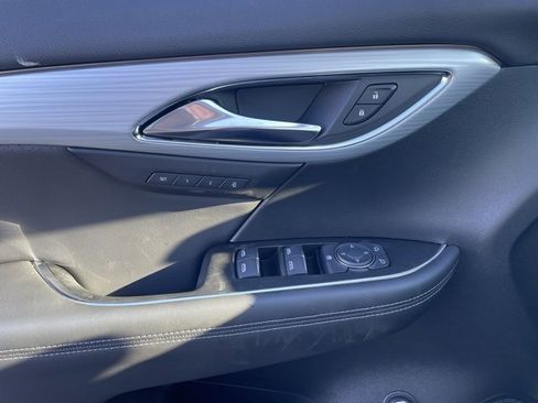 New 2025 Buick Envision Avenir image 18