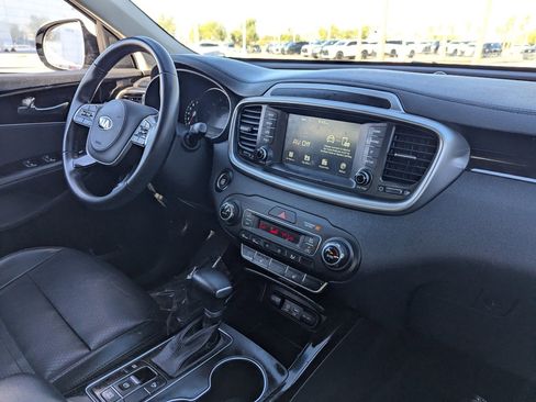 Used 2020 Kia Sorento EX image 13
