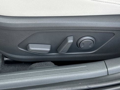 Certified 2025 Hyundai Sonata SEL AWD/4WD image 17