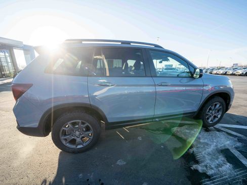 Certified 2024 Honda Passport TrailSport image 6