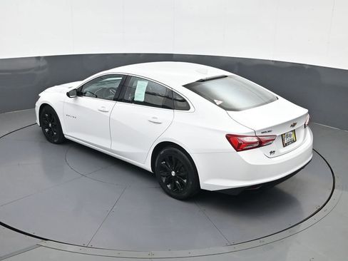 Used 2020 Chevrolet Malibu LT FWD image 19